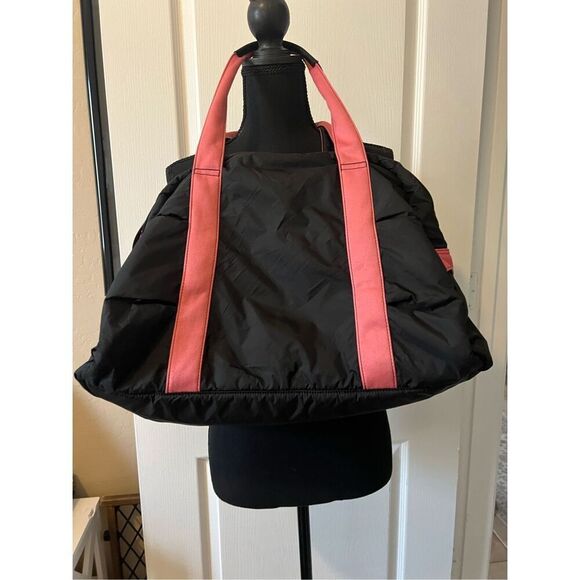 Vintage Nike black and pink gym bag - Picture 2 of 8